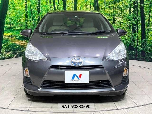 Toyota AQUA 2012-01 260655-14