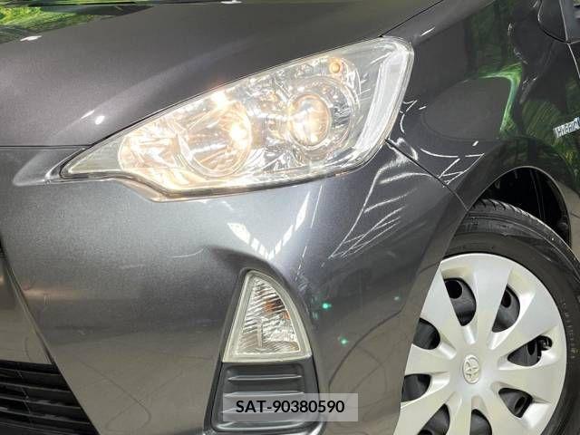 Toyota AQUA 2012-01 260655-12