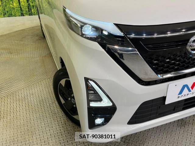 Nissan ROOX 2022-06 393752-12