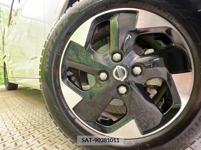Nissan ROOX 2022-06 393752-13