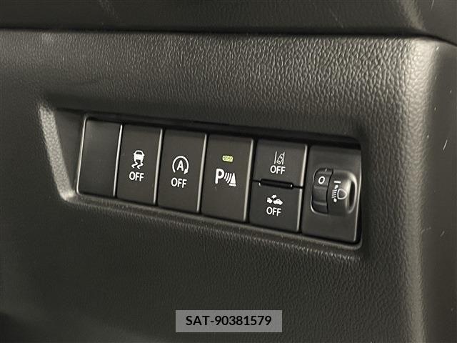Suzuki SWIFT 2022-11 349932-28