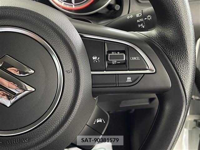 Suzuki SWIFT 2022-11 349932-16