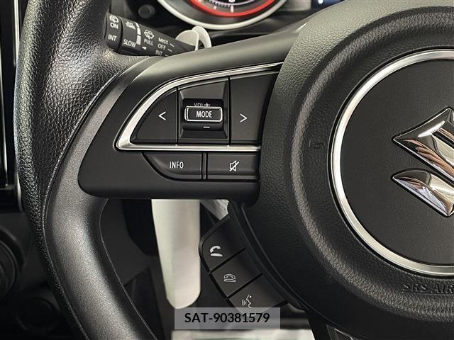 Suzuki SWIFT 2022-11 349932-15