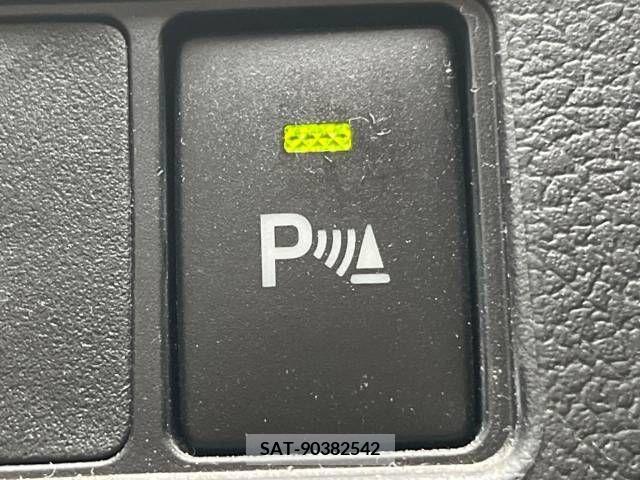 Toyota MARK X 2017-09 304407-4