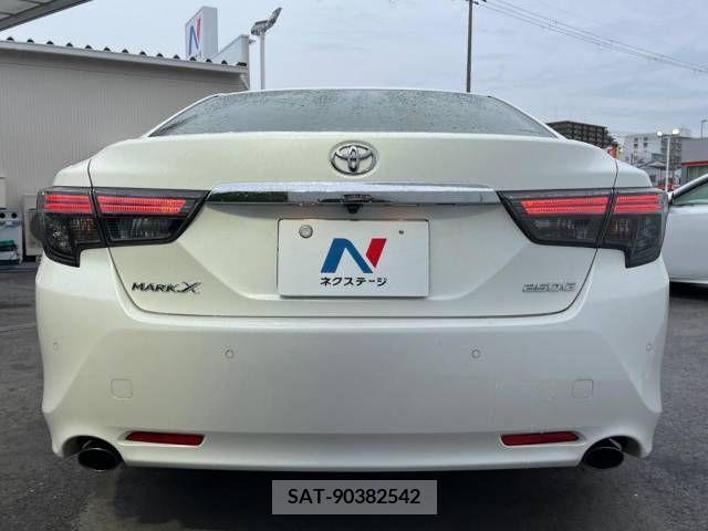Toyota MARK X 2017-09 304407-13