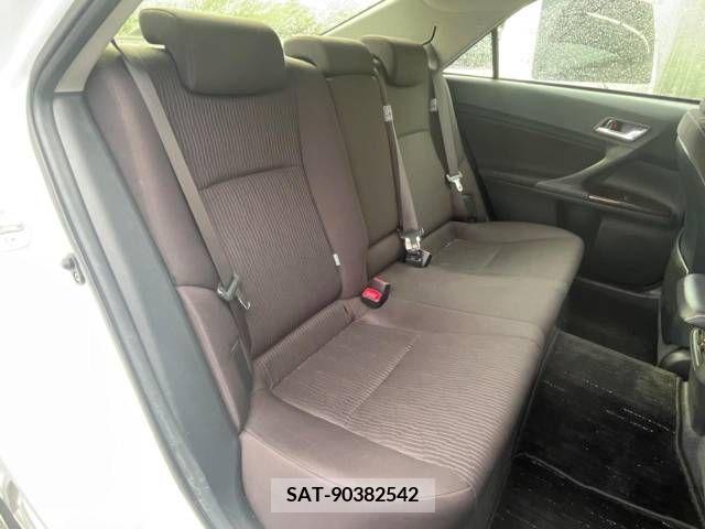 Toyota MARK X 2017-09 304407-10