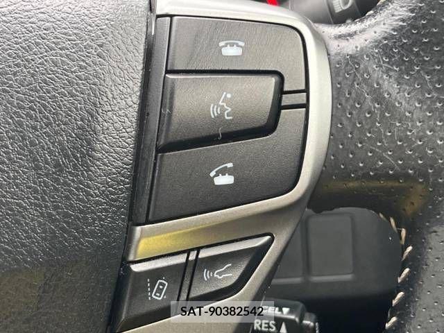Toyota MARK X 2017-09 304407-6