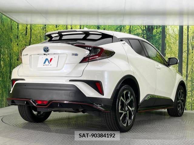 Toyota C-HR 2017-03 264518-17