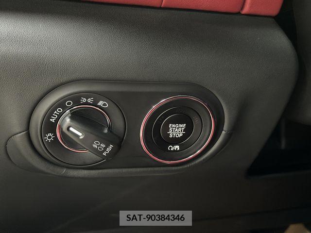 Maserati LEVANTE 2017-05 321228-15