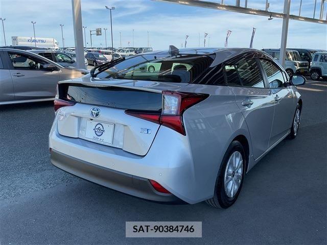 Toyota PRIUS 2021-07 342625-7