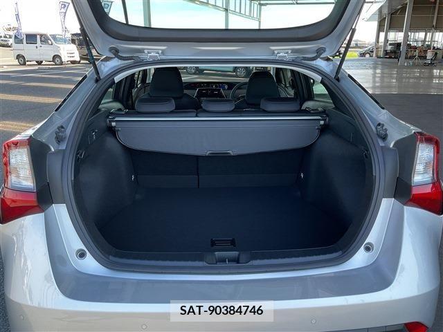 Toyota PRIUS 2021-07 342625-23