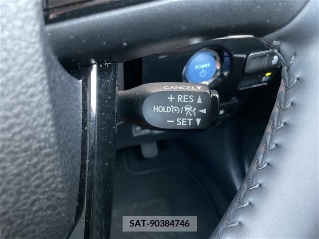 Toyota PRIUS 2021-07 342625-18