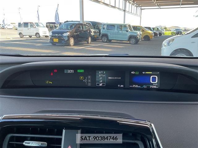 Toyota PRIUS 2021-07 342625-9