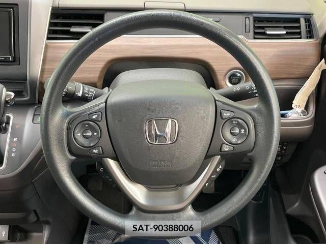 Honda FREED 2023-05 360611-11