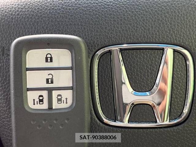 Honda FREED 2023-05 360611-7