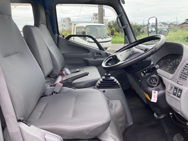 Toyota DYNA TRUCK 2015-07 9326-7