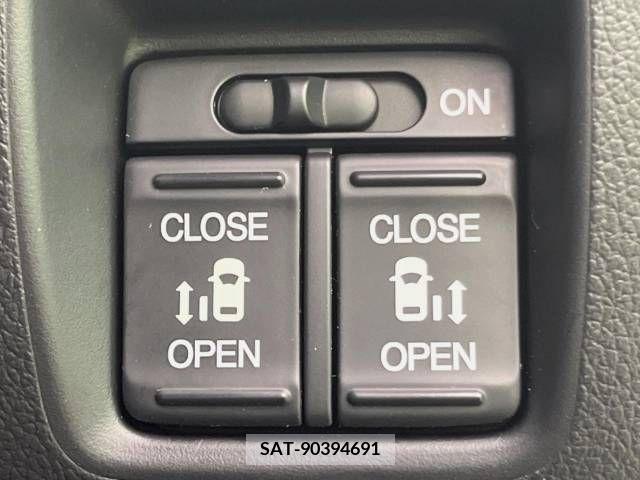 Honda N BOX 2013-02 306839-5