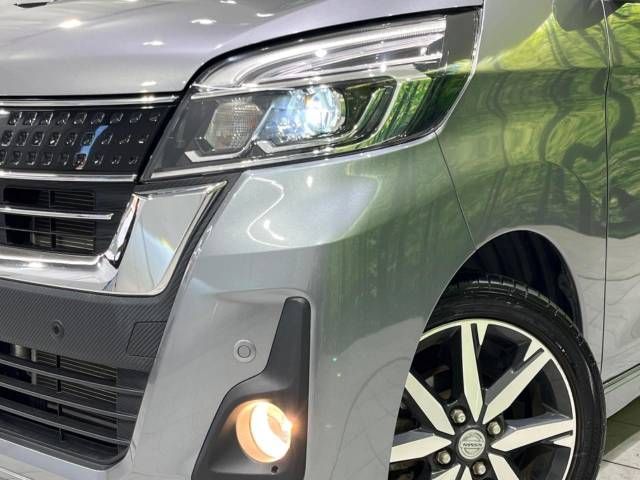 Nissan DAYZ ROOX 2018-10 21701-12
