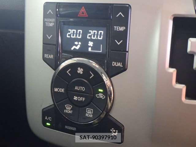 Toyota VOXY 2010-07 326954-14