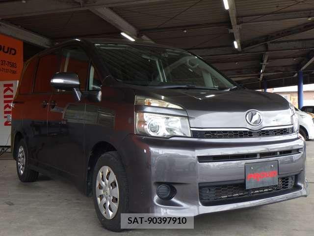 Toyota VOXY 2010-07 326954-0