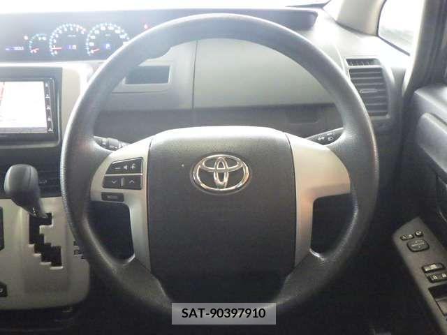 Toyota VOXY 2010-07 326954-10