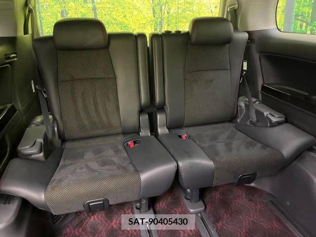 Toyota VELLFIRE 2013-11 330589-9