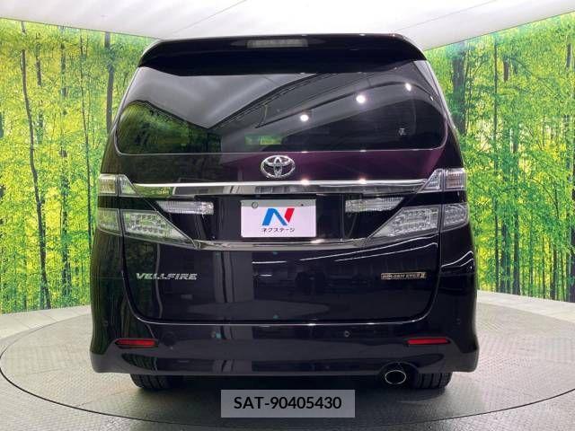 Toyota VELLFIRE 2013-11 330589-15
