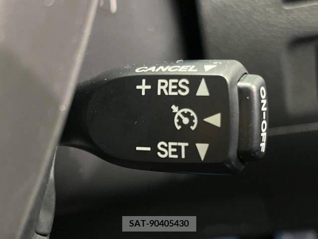 Toyota VELLFIRE 2013-11 330589-4