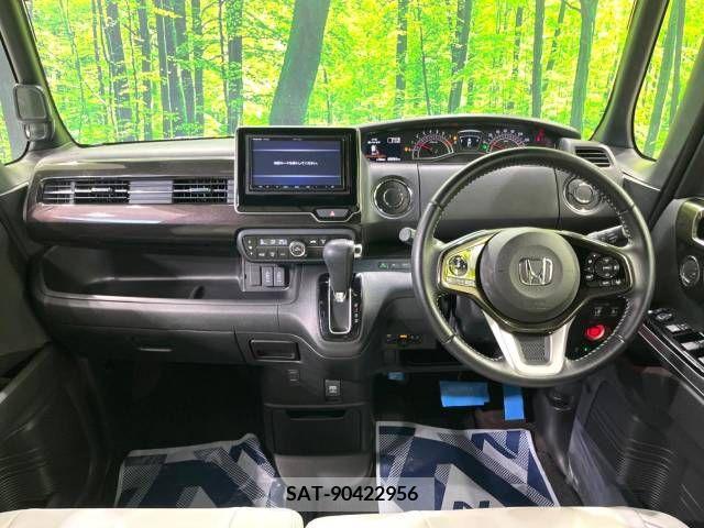 Honda N BOX CUSTOM 2019-03 218746-1