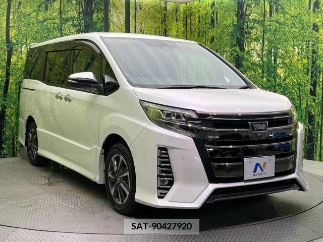 Toyota NOAH 2021-10 321654-11