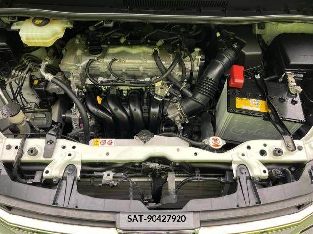 Toyota NOAH 2021-10 321654-13