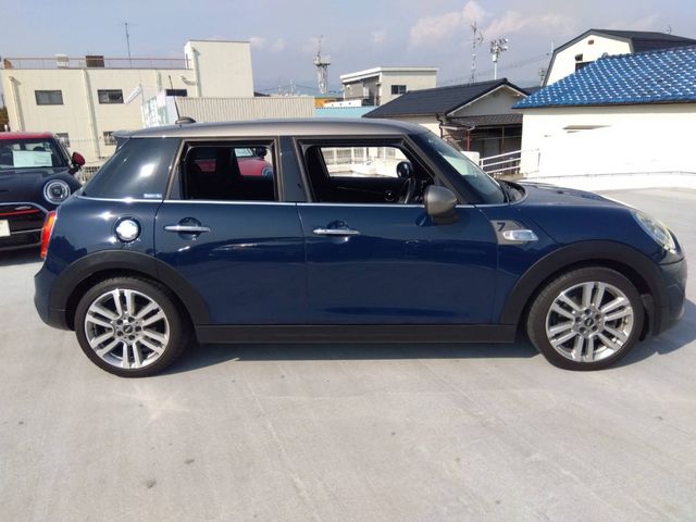 Bmw MINI 2016-10 185551-2