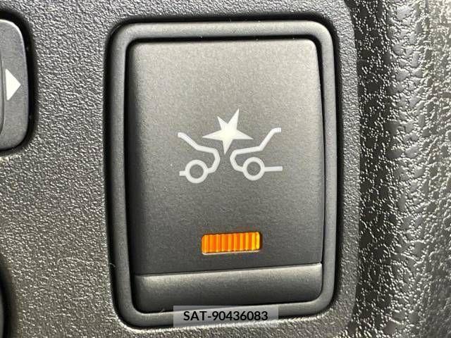 Nissan NOTE 2014-02 365358-4