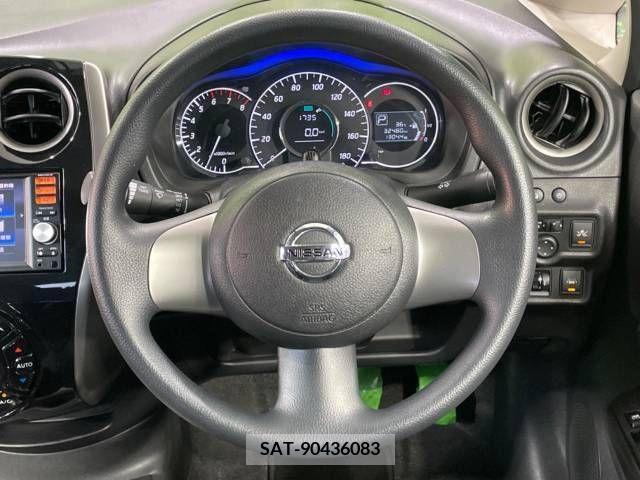 Nissan NOTE 2014-02 365358-11