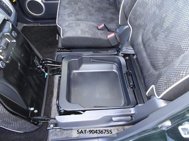 Suzuki HUSTLER 2016-10 214887-12