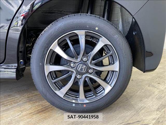 Honda N BOX CUSTOM 2024-03 278974-9