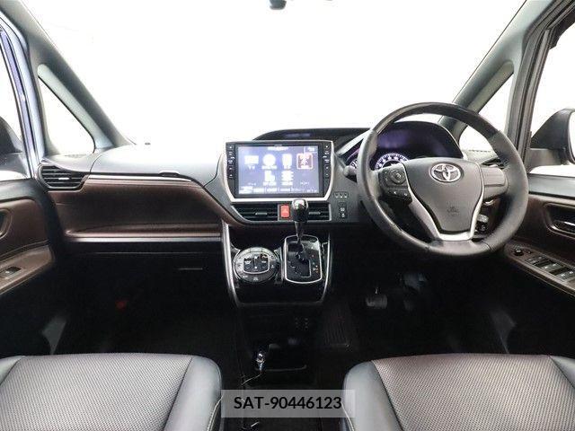 Toyota ESQUIRE 2014-12 202699-2