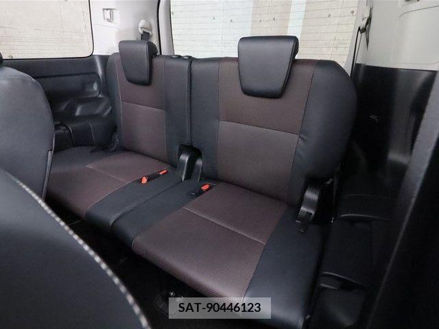 Toyota ESQUIRE 2014-12 202699-7