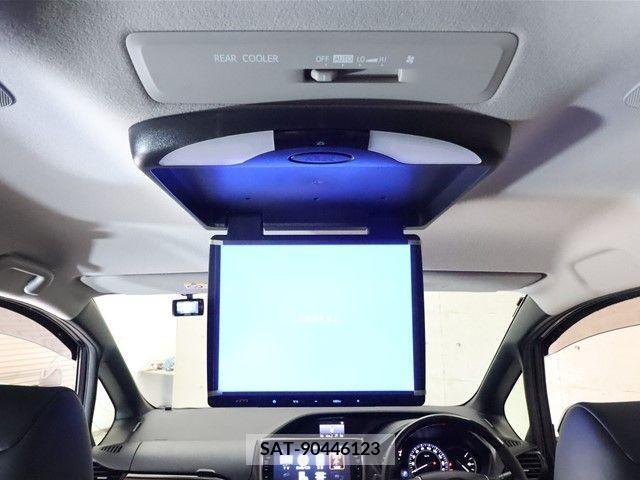 Toyota ESQUIRE 2014-12 202699-17