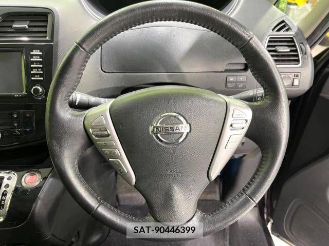 Nissan SERENA 2011-07 337426-12