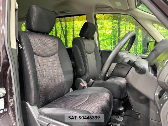 Nissan SERENA 2011-07 337426-8