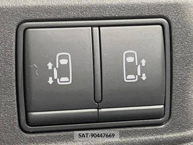 Nissan SERENA 2019-03 284124-5