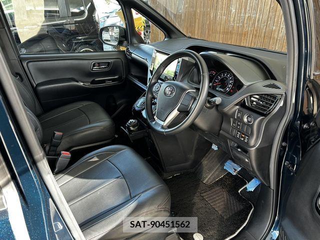 Toyota NOAH 2020-10 219445-10