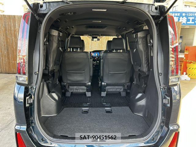 Toyota NOAH 2020-10 219445-15