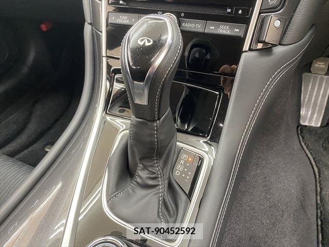 Nissan SKYLINE 2018-01 215489-25