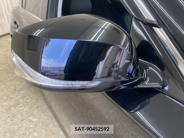 Nissan SKYLINE 2018-01 215489-13