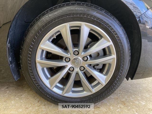Nissan SKYLINE 2018-01 215489-14