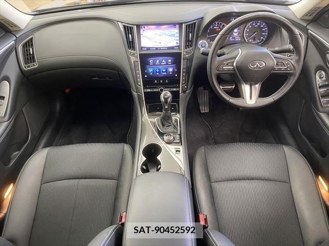Nissan SKYLINE 2018-01 215489-18
