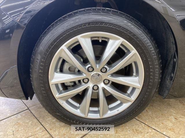 Nissan SKYLINE 2018-01 215489-16