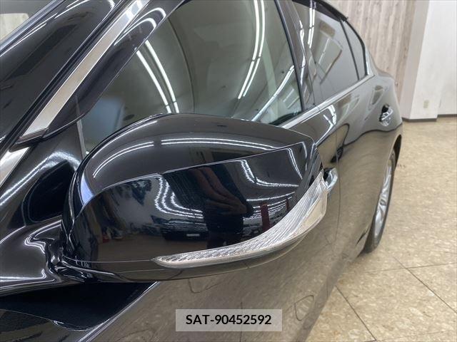 Nissan SKYLINE 2018-01 215489-12